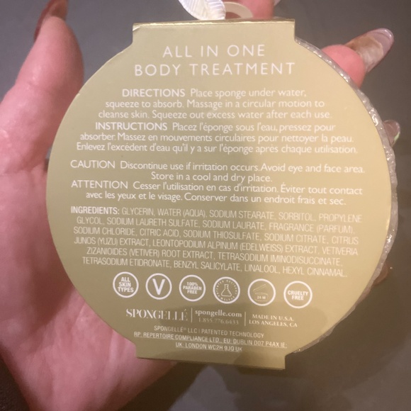 Spongelle “Snowberry” Body Wash Infused Buffer - Picture 3 of 6